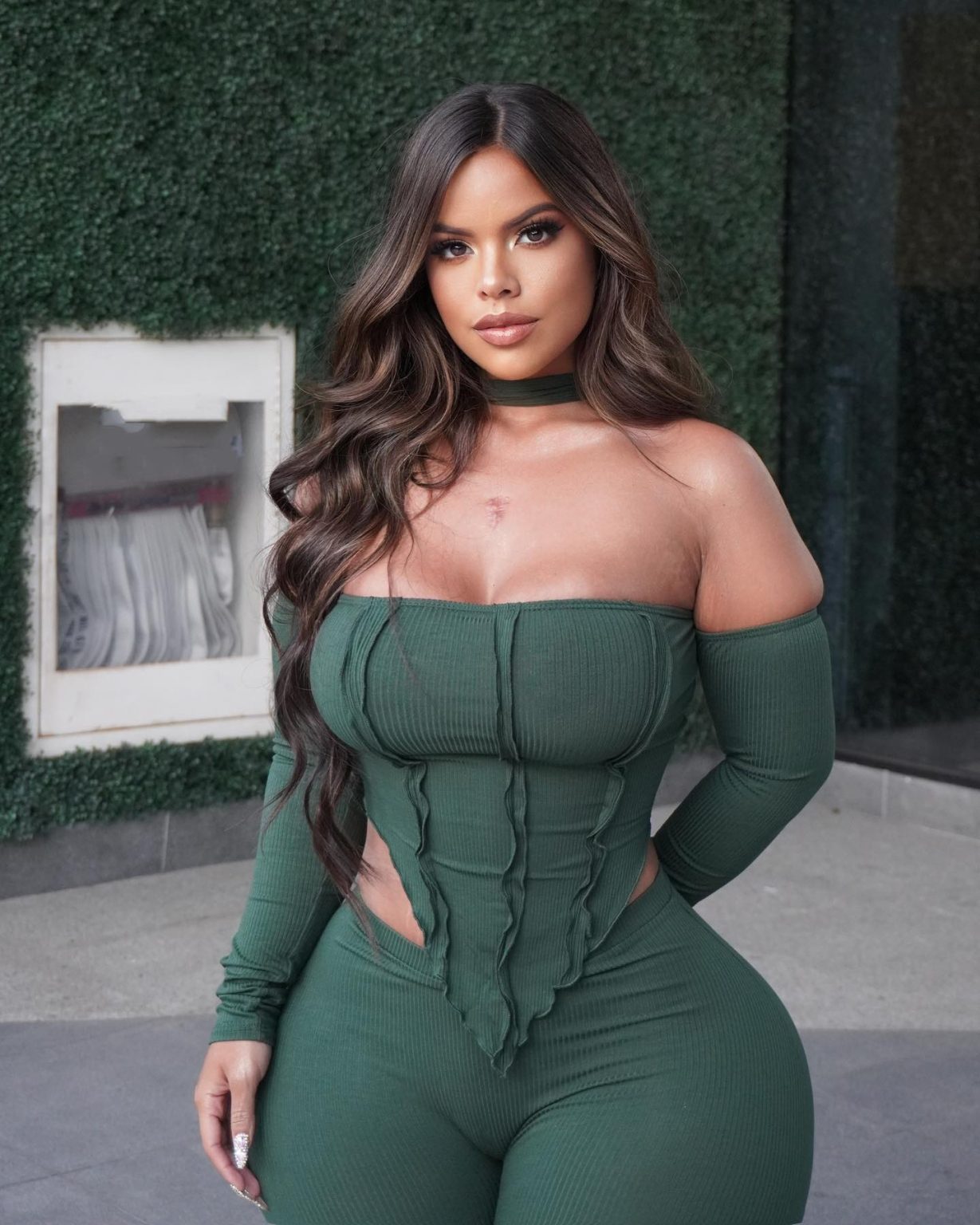 Who is Gracie Bon? Wiki, Age, Height, Net Worth & More Who is Gracie Bon? Wiki, Age, Height, Net Worth & More