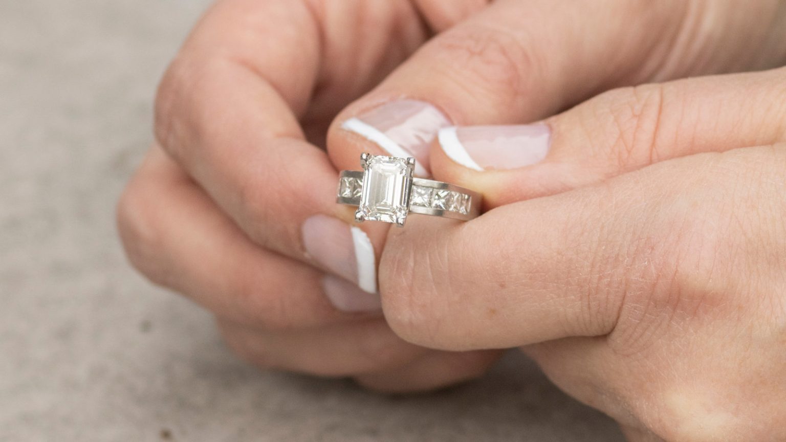 Does Rare Carat Offer a Diamond Subscription Service?